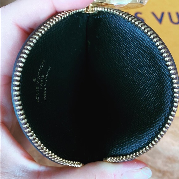 BRAND NEW LOUIS VUITTON MONOGRAM CIRCLE COIN POUCH - Picture 13 of 13
